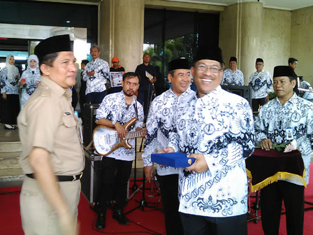 Pencarian PGRI Saburai Jua - Persatuan Guru Republik Indonesia Cabang Saburai Jua